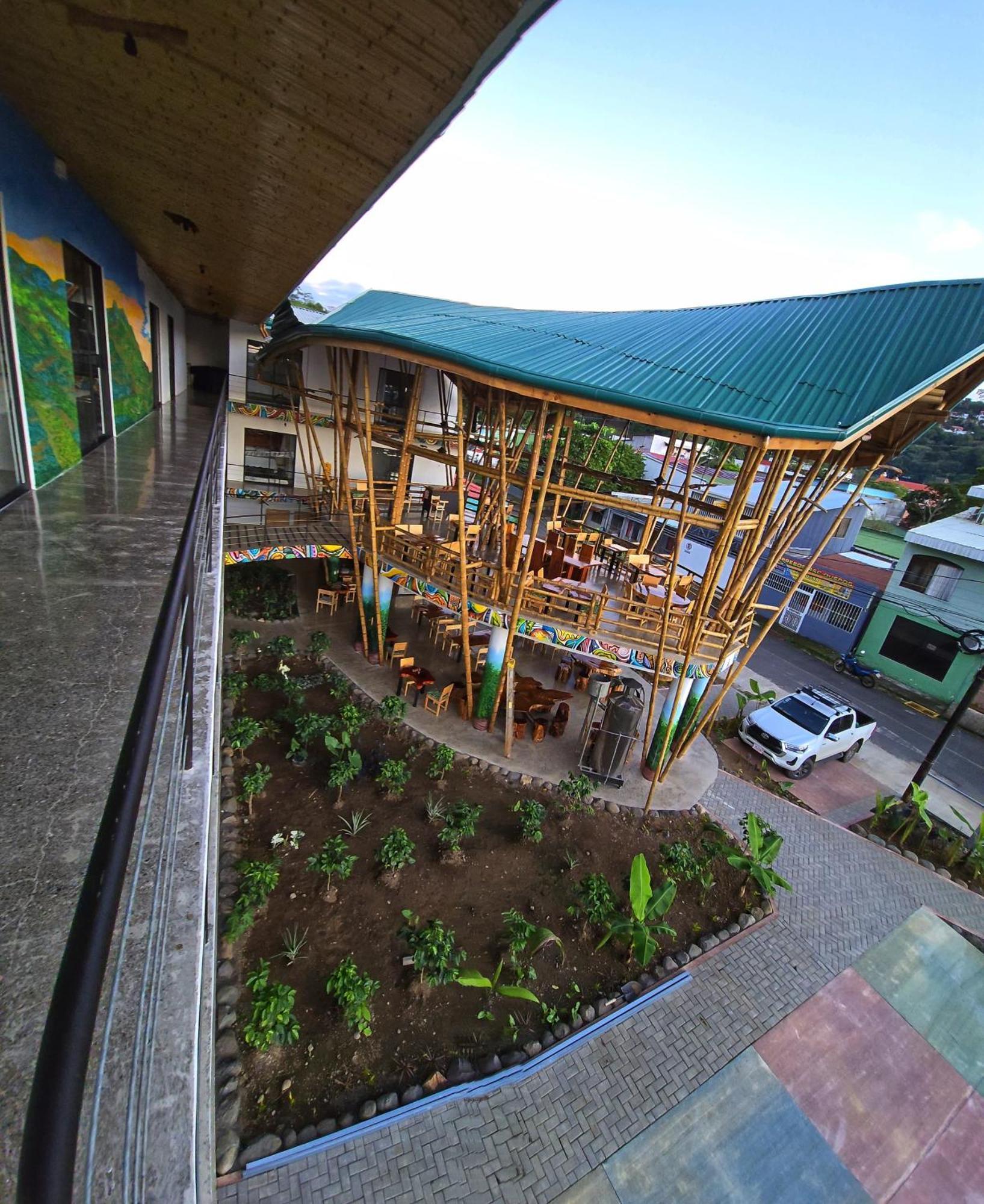 Bonding Coffee Roaster Cafe & Hotel Quepos Esterno foto