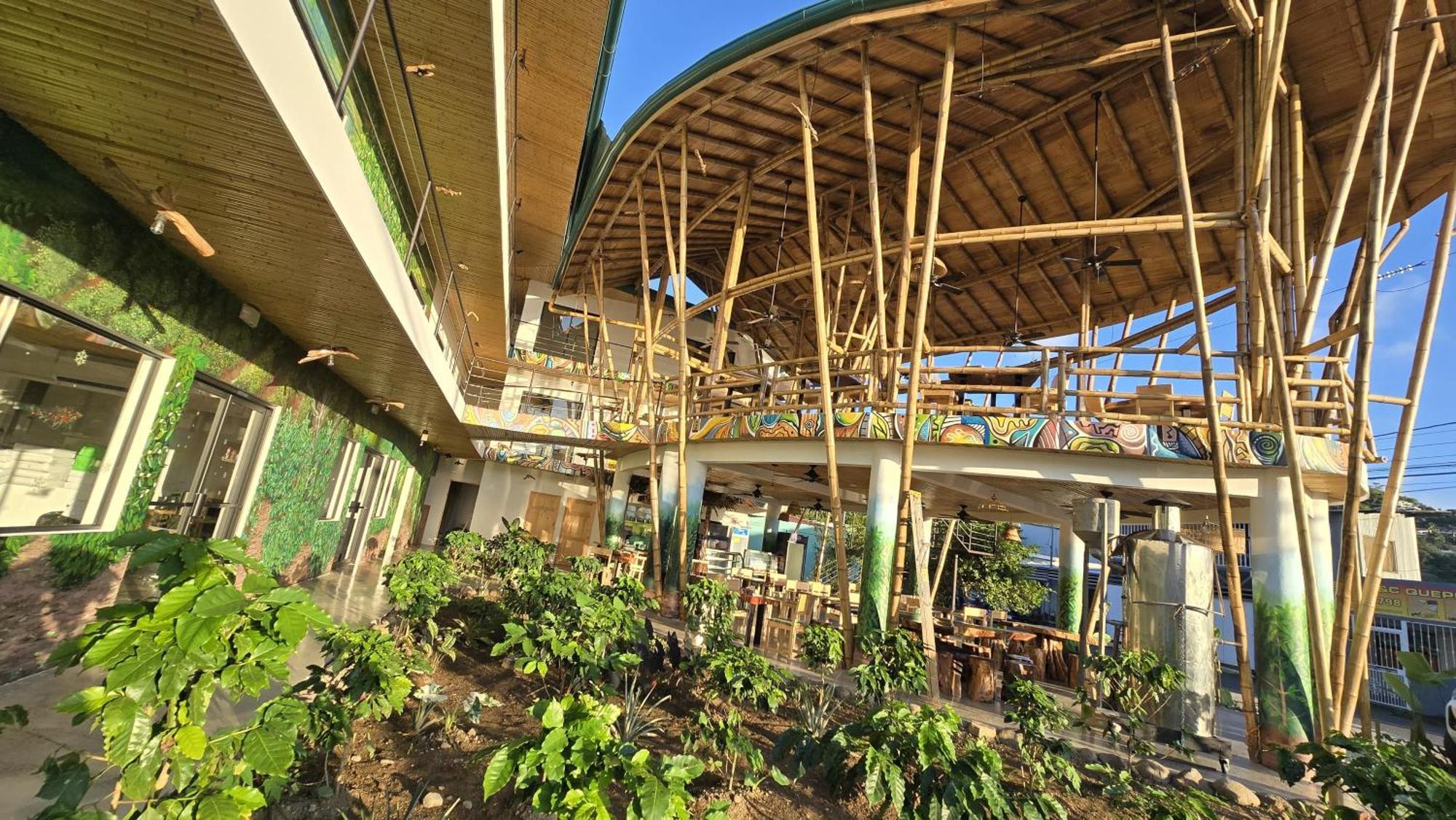 Bonding Coffee Roaster Cafe & Hotel Quepos Esterno foto