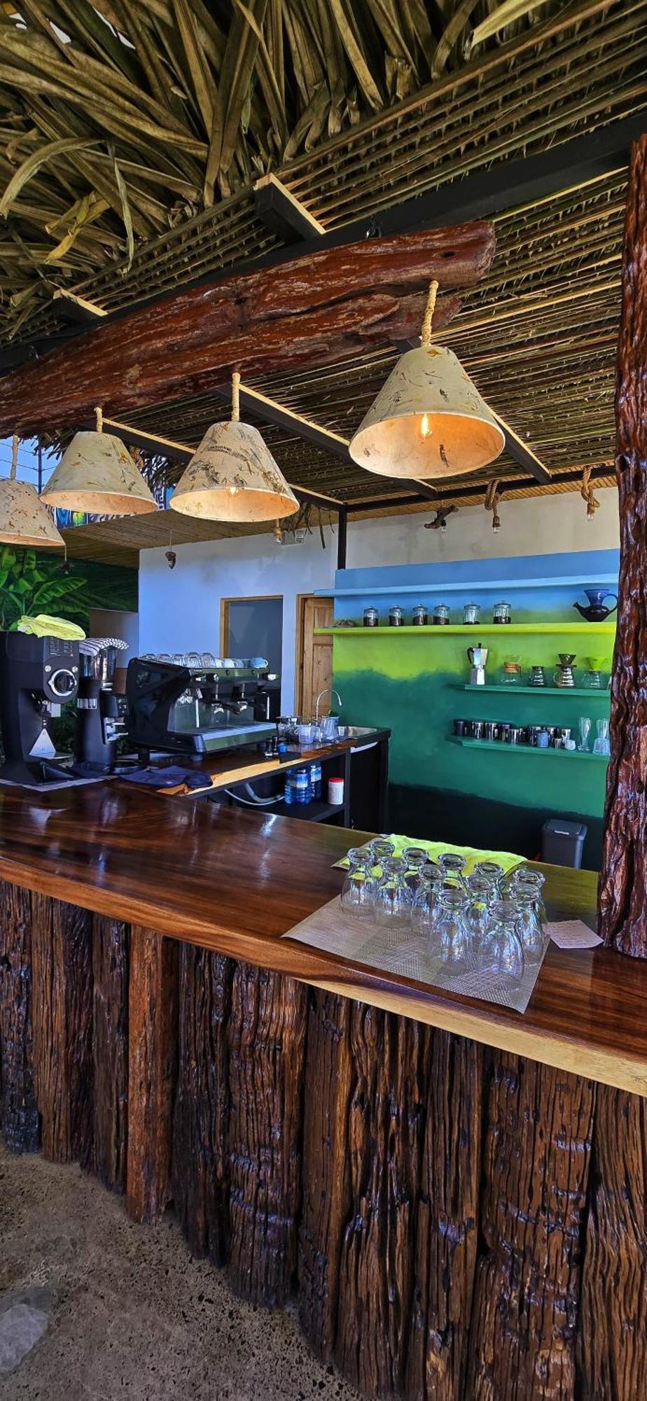 Bonding Coffee Roaster Cafe & Hotel Quepos Esterno foto