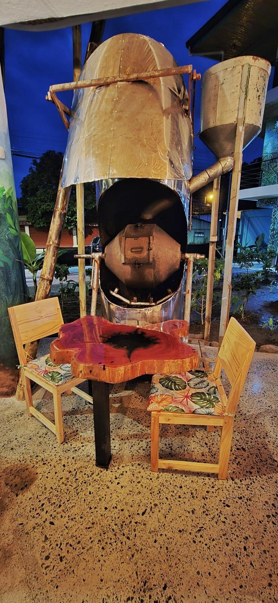 Bonding Coffee Roaster Cafe & Hotel Quepos Esterno foto