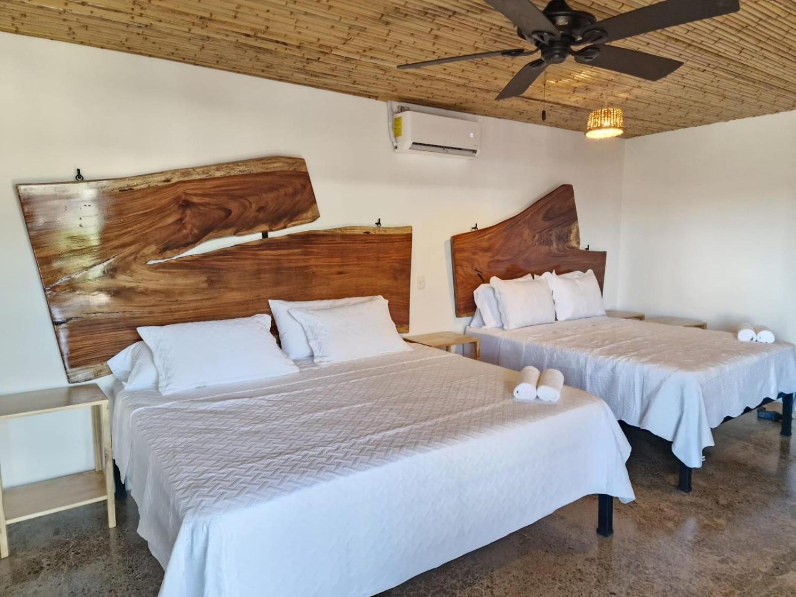 Bonding Coffee Roaster Cafe & Hotel Quepos Esterno foto