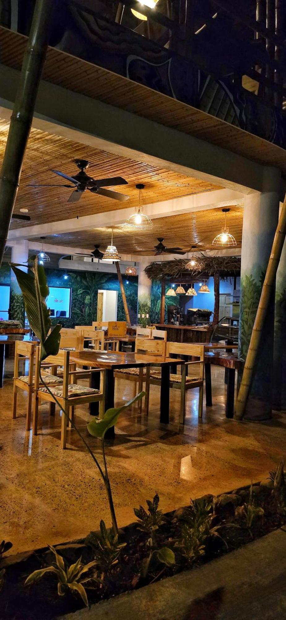 Bonding Coffee Roaster Cafe & Hotel Quepos Esterno foto